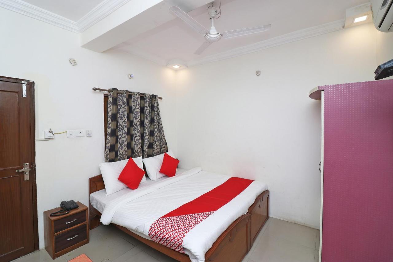 Oyo Flagship 19301 Mezbaan International Naka Hindola Hotel Lucknow Exterior photo